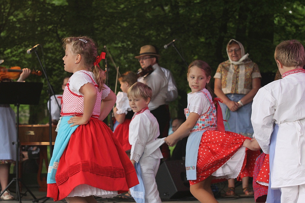 Tysiące legniczan na majówce w Parku Miejskim