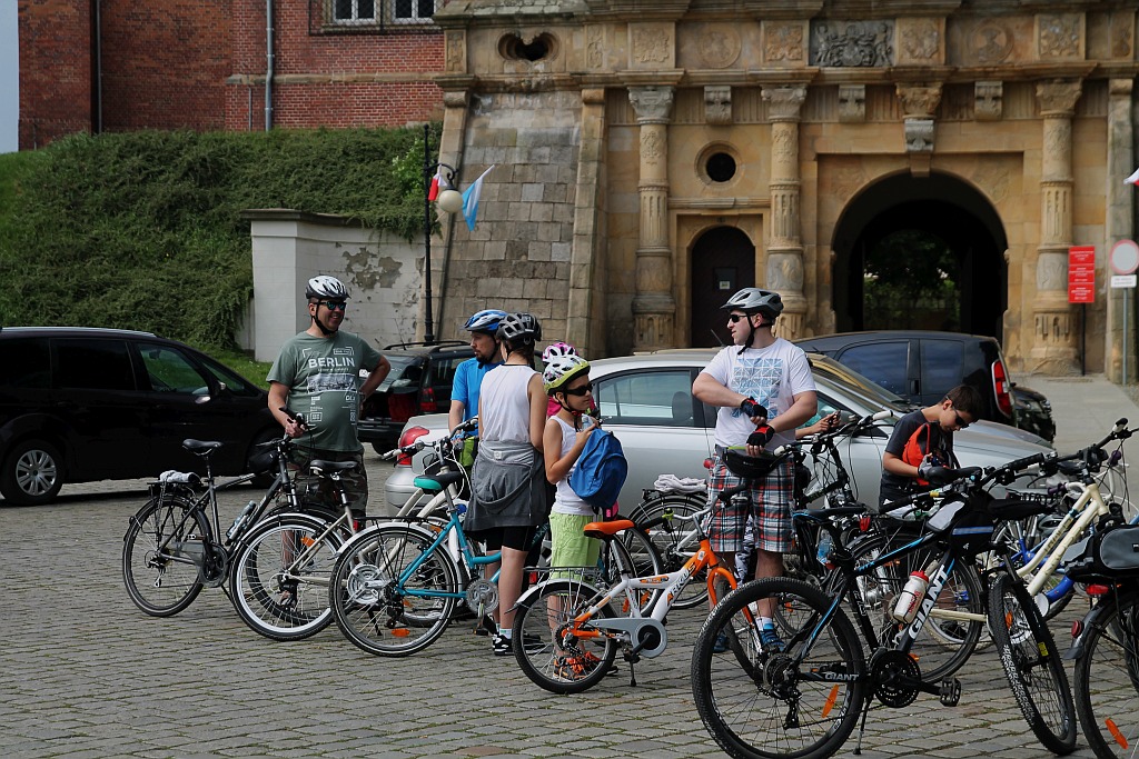 Ponad 150 rowerzystów wyjechało na rajd z Legnicy do Bieniowic