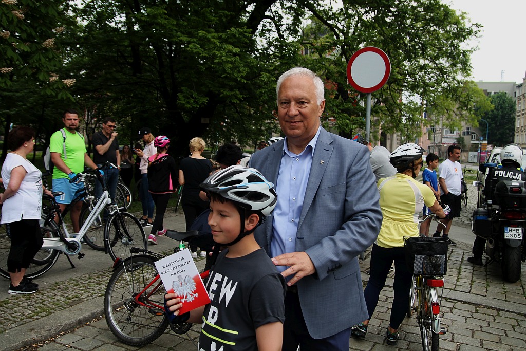 Ponad 150 rowerzystów wyjechało na rajd z Legnicy do Bieniowic