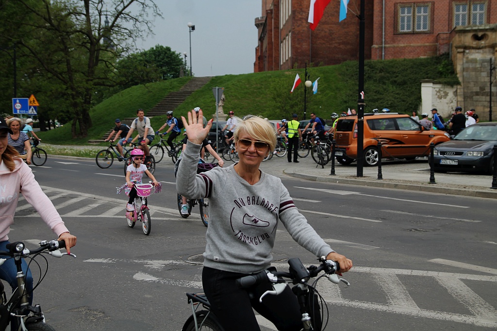 Ponad 150 rowerzystów wyjechało na rajd z Legnicy do Bieniowic