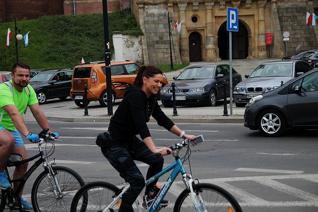Ponad 150 rowerzystów wyjechało na rajd z Legnicy do Bieniowic