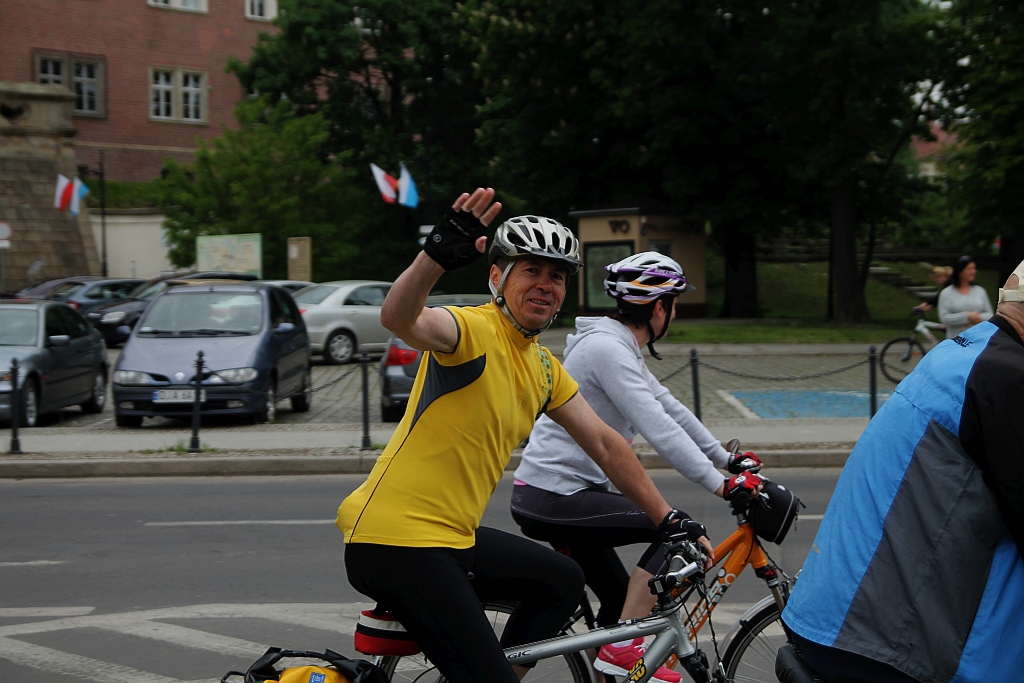 Ponad 150 rowerzystów wyjechało na rajd z Legnicy do Bieniowic