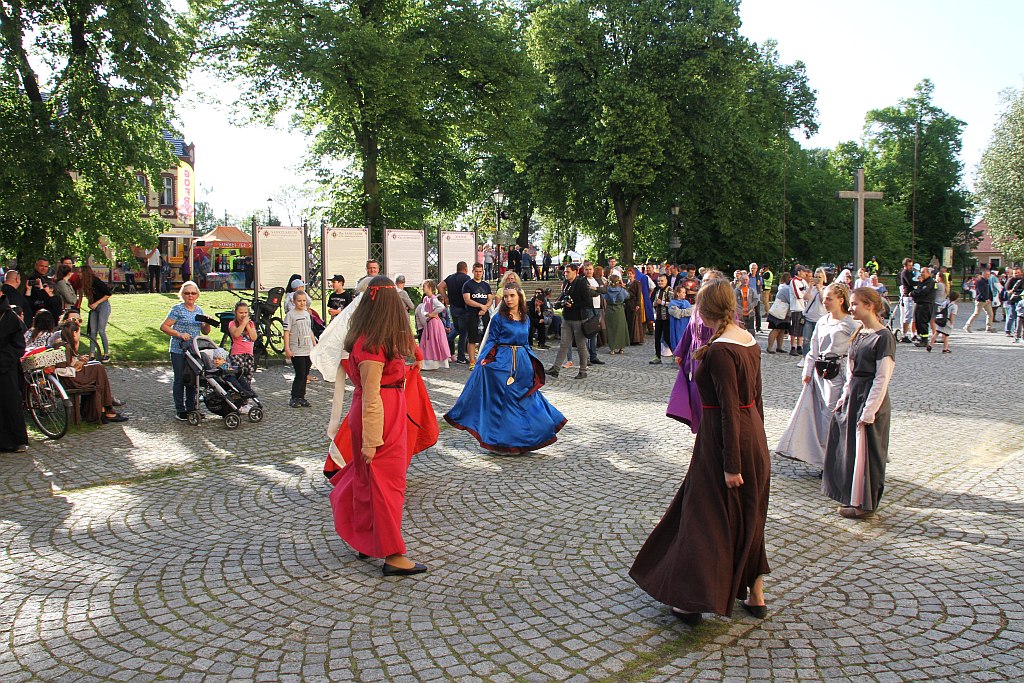 Rozpoczął się piknik Historyczny w Legnickim Polu