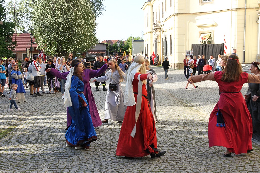 Rozpoczął się piknik Historyczny w Legnickim Polu