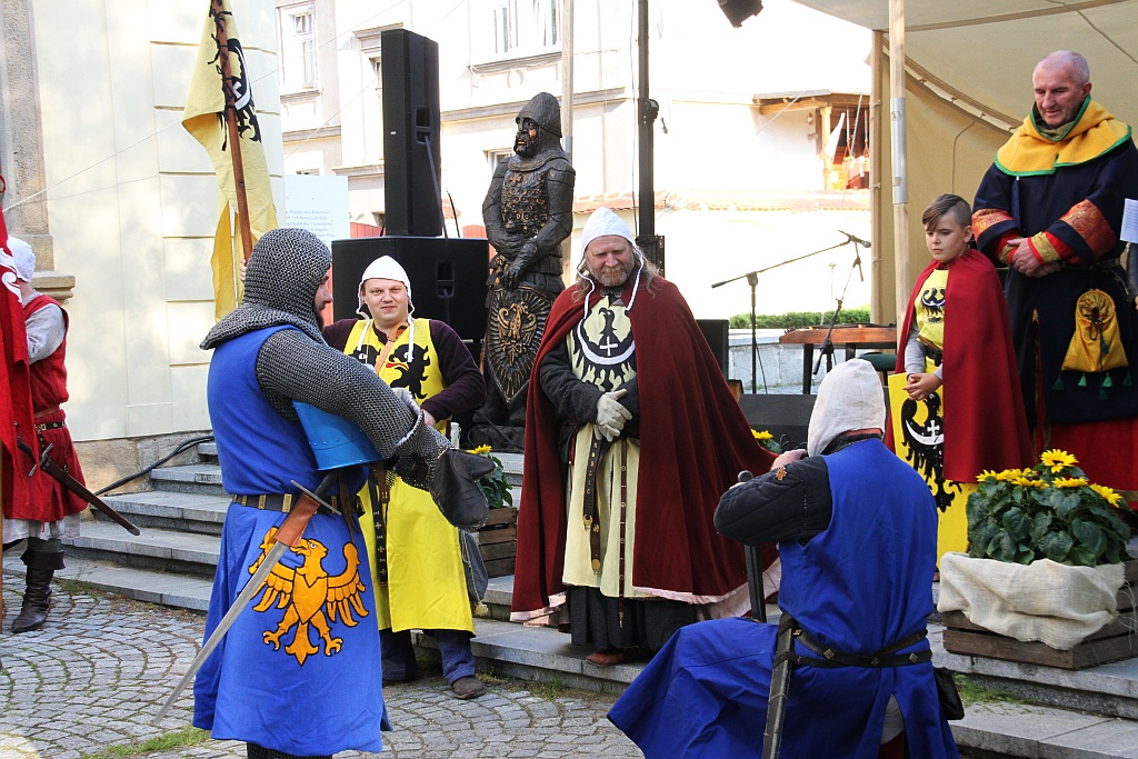 Rozpoczął się piknik Historyczny w Legnickim Polu