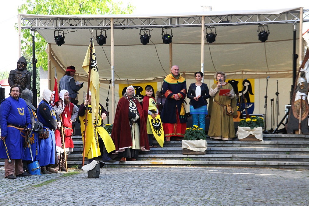 Rozpoczął się piknik Historyczny w Legnickim Polu