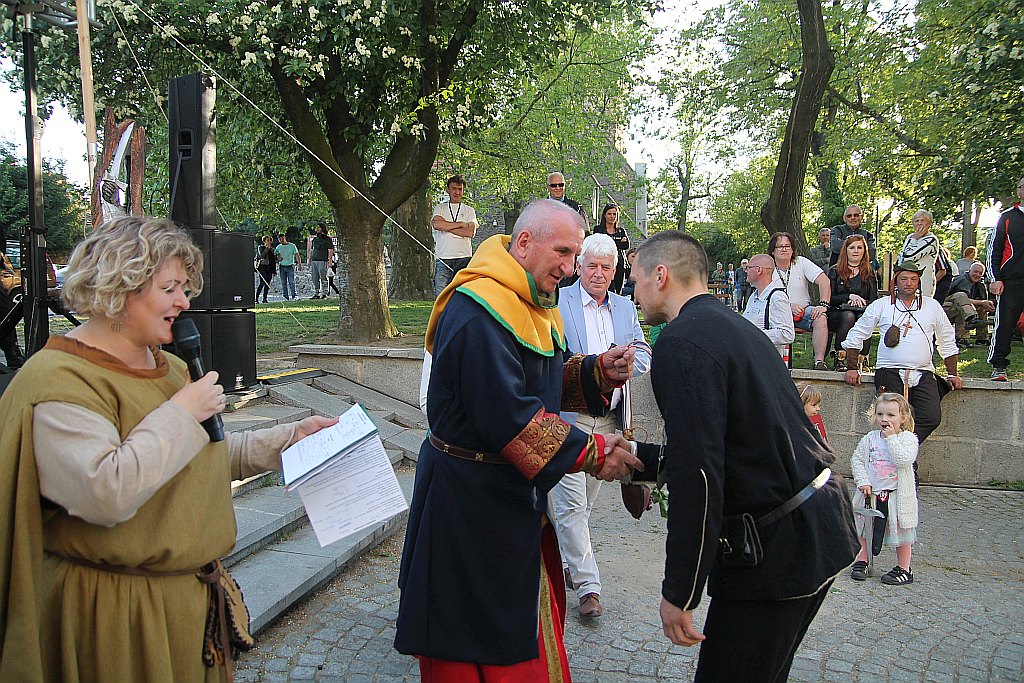 Pokazy w trakcie pikniku historycznego w Legnickim Polu