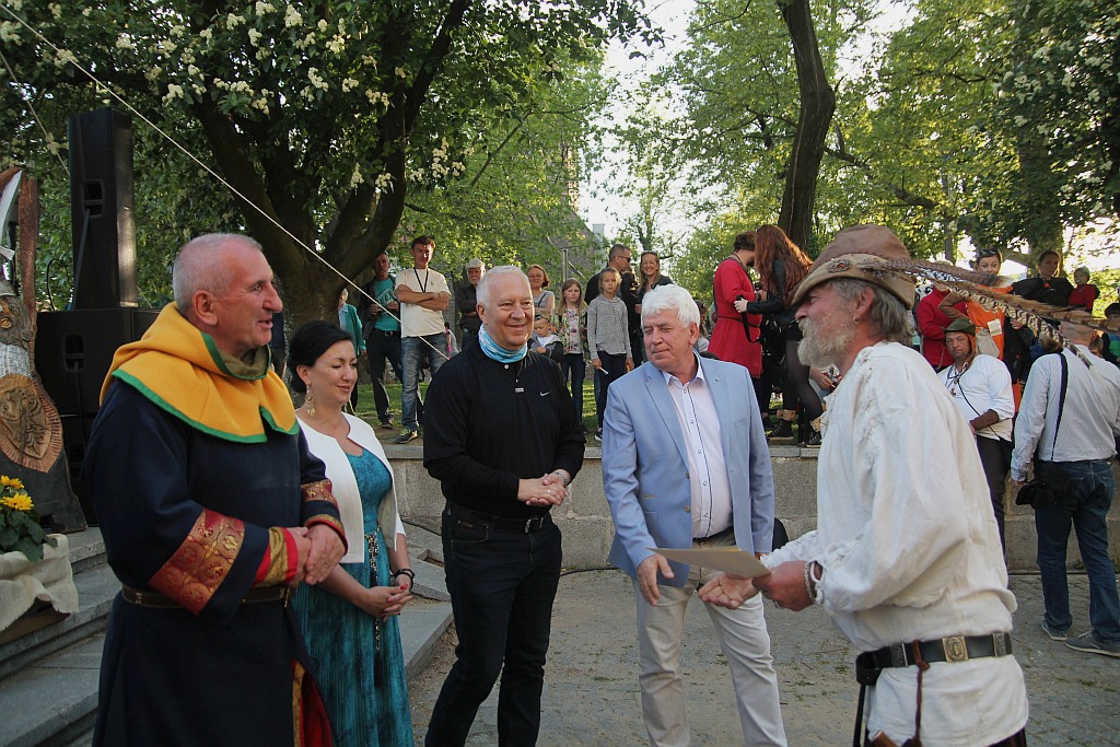 Pokazy w trakcie pikniku historycznego w Legnickim Polu