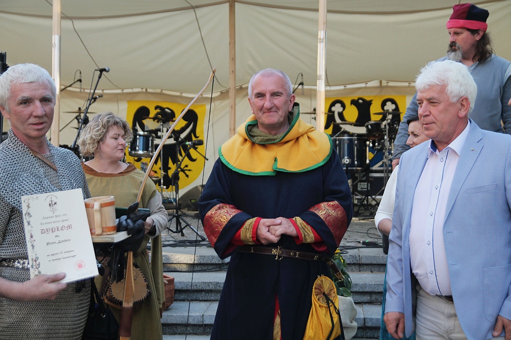 Pokazy w trakcie pikniku historycznego w Legnickim Polu