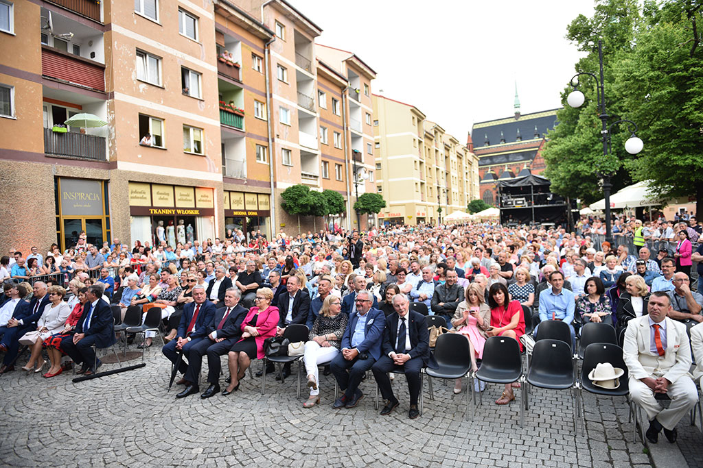 W legnickim rynku odbył się koncert z okazji Dnia Hutnika