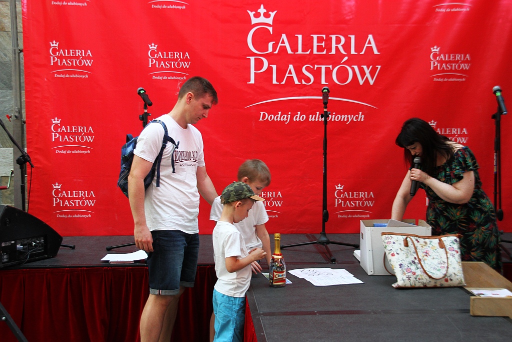 Pełna atrakcji i wesołej zabawy dla dzieci niedziela w galerii