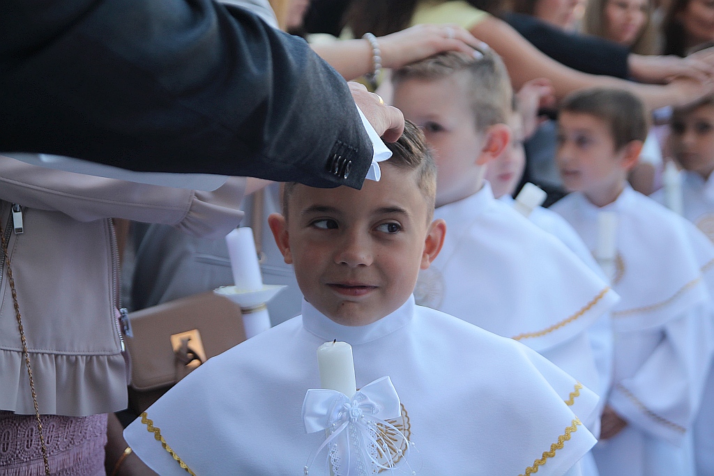 I Komunia święta w kościele Matki Bozej Królowej Polski