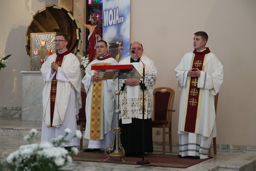 I Komunia święta w kościele Matki Bozej Królowej Polski