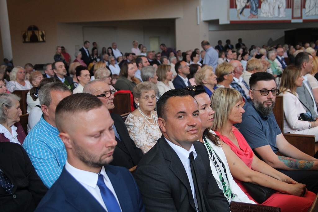 I Komunia święta w kościele Matki Bozej Królowej Polski