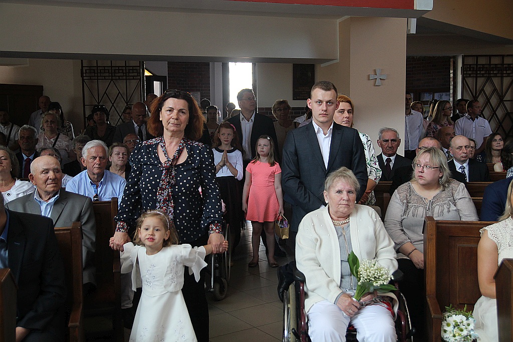 I Komunia święta w kościele Matki Bozej Królowej Polski