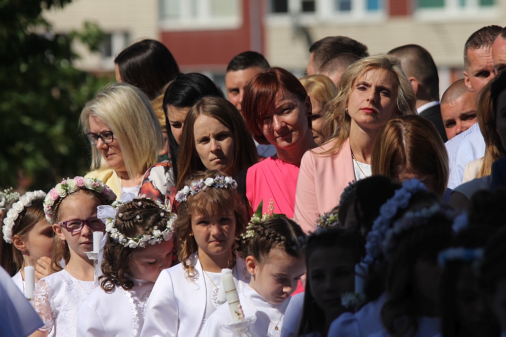 I Komunia święta w kościele Matki Bozej Królowej Polski