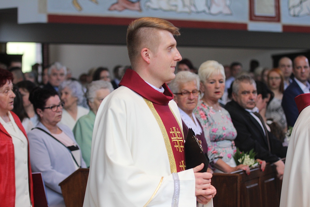 I Komunia święta w kościele Matki Bozej Królowej Polski