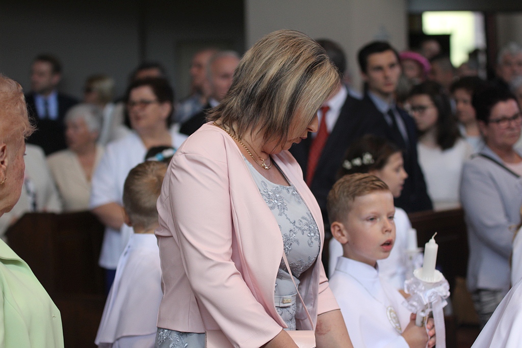 I Komunia święta w kościele Matki Bozej Królowej Polski