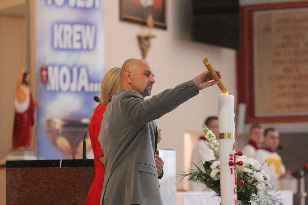 I Komunia święta w kościele Matki Bozej Królowej Polski