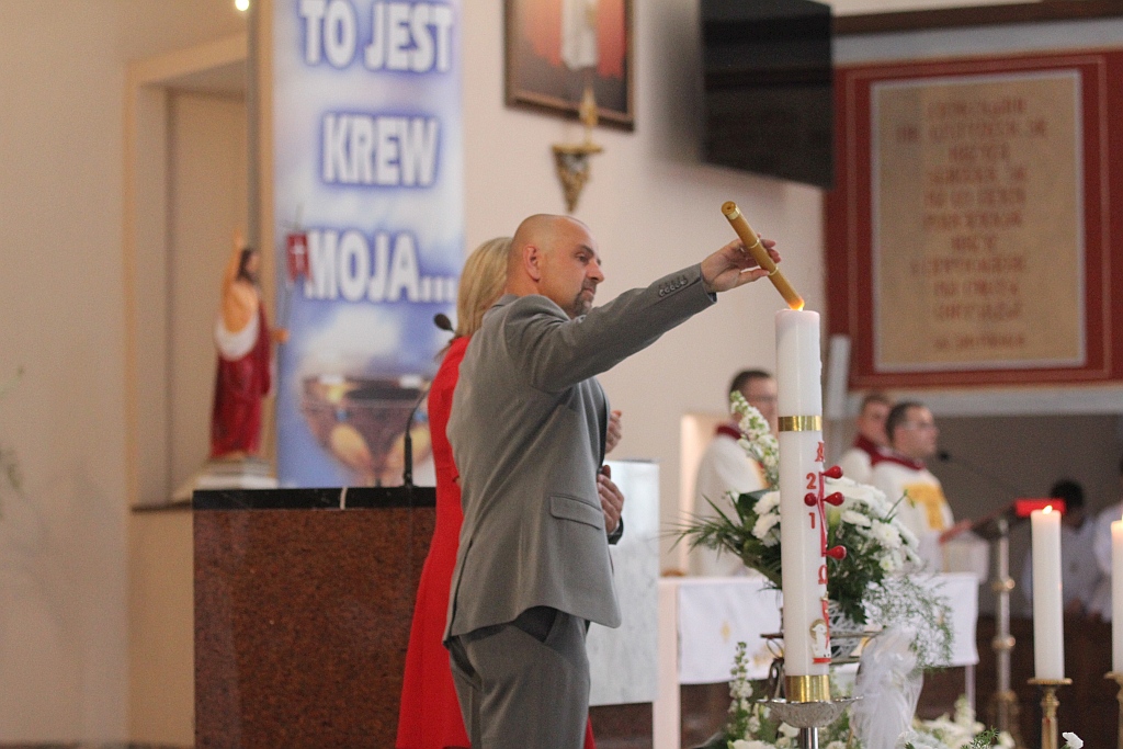 I Komunia święta w kościele Matki Bozej Królowej Polski