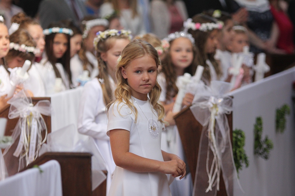I Komunia święta w kościele Matki Bozej Królowej Polski