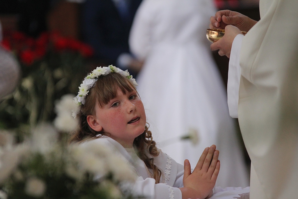 I Komunia święta w kościele Matki Bozej Królowej Polski
