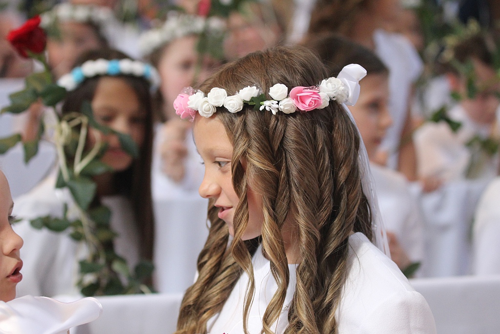 I Komunia święta w kościele Matki Bozej Królowej Polski