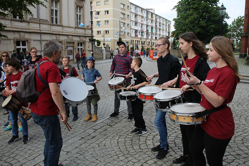 Drum Battle: Parada perkusyjna ulicami miasta Legnicy