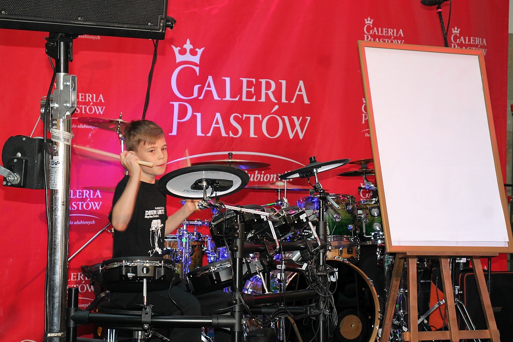 Drum Battle: Zabawy z bębnami, wybory pałkera oraz koncert