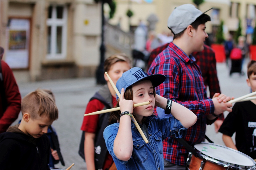 Drum Battle: Parada perkusyjna ulicami miasta Legnicy