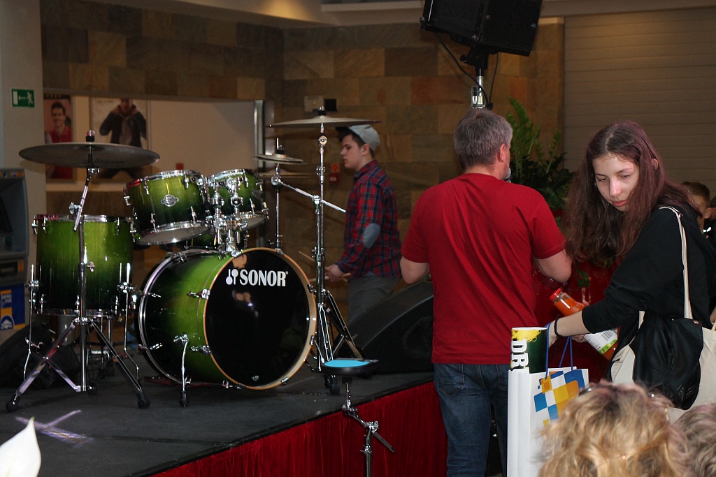 Drum Battle: Zabawy z bębnami, wybory pałkera oraz koncert