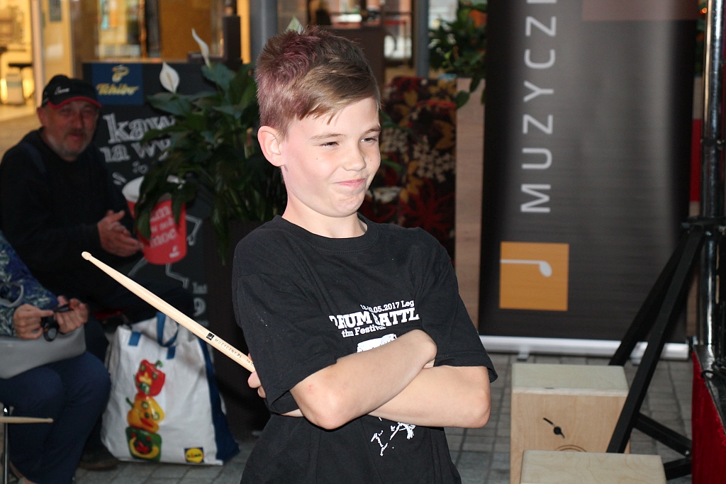 Drum Battle: Zabawy z bębnami, wybory pałkera oraz koncert