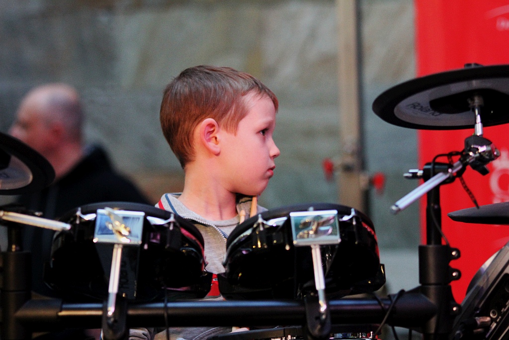 Drum Battle: Zabawy z bębnami, wybory pałkera oraz koncert