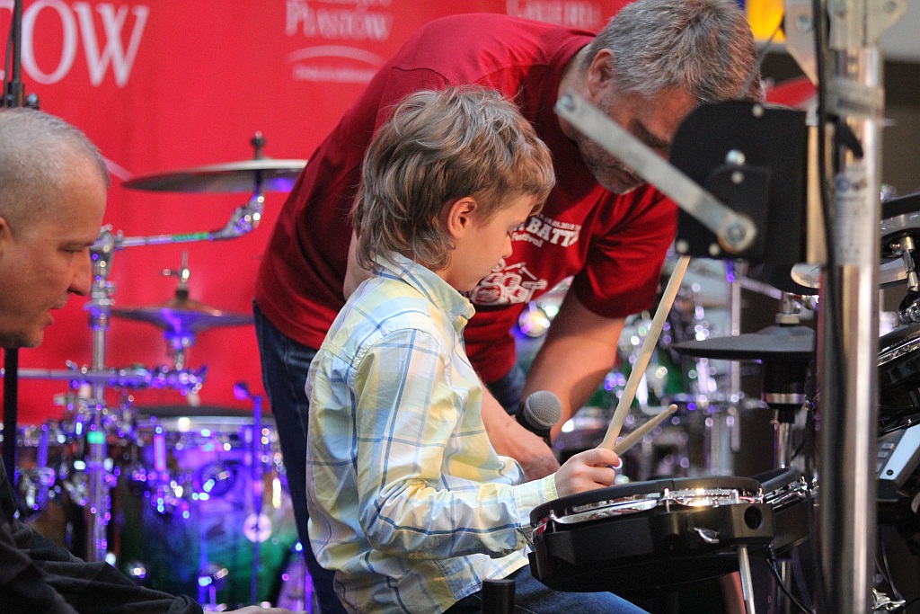Drum Battle: Zabawy z bębnami, wybory pałkera oraz koncert