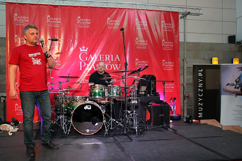 Drum Battle: Zabawy z bębnami, wybory pałkera oraz koncert