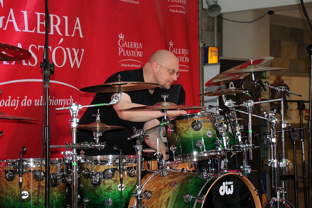 Drum Battle: Zabawy z bębnami, wybory pałkera oraz koncert