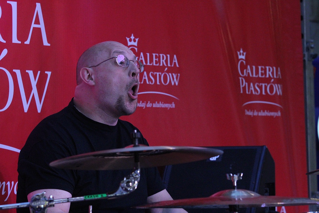 Drum Battle: Zabawy z bębnami, wybory pałkera oraz koncert