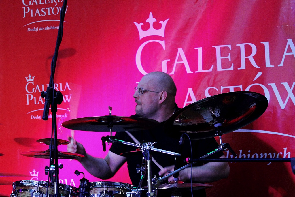 Drum Battle: Zabawy z bębnami, wybory pałkera oraz koncert
