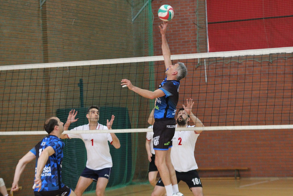 Na Piekarach ruszyły mistrzostwa Polski amatorów w siatkówce