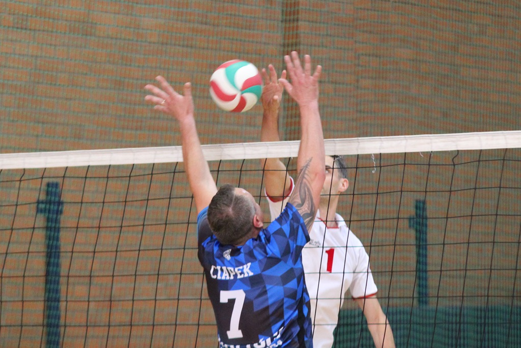 Na Piekarach ruszyły mistrzostwa Polski amatorów w siatkówce