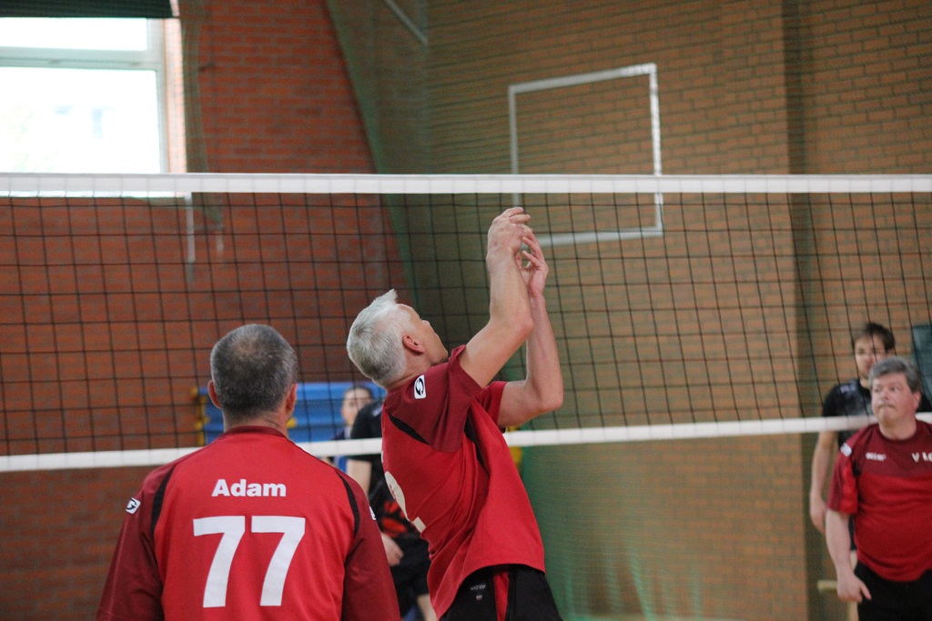 Na Piekarach ruszyły mistrzostwa Polski amatorów w siatkówce