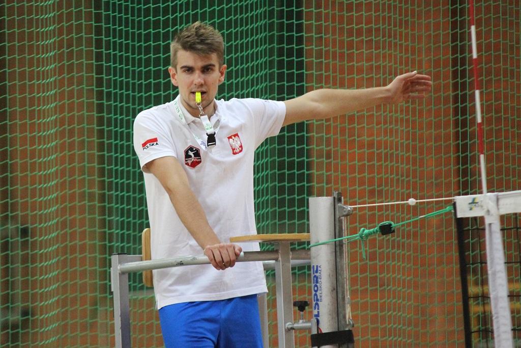 Na Piekarach ruszyły mistrzostwa Polski amatorów w siatkówce