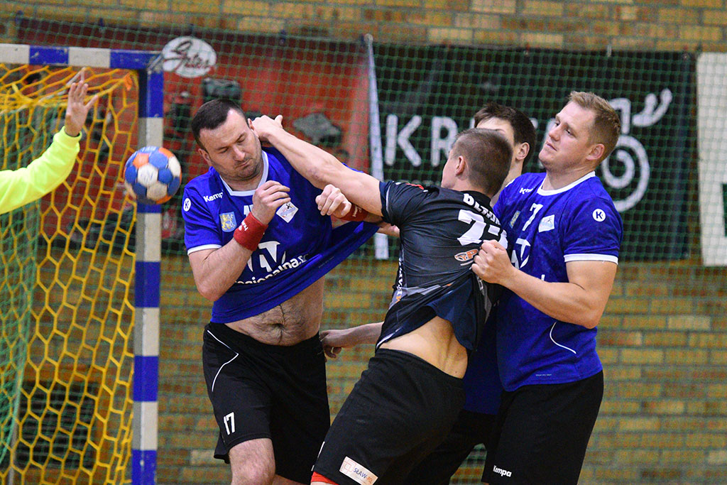 Piłkarze ręczni Siódemki Miedź Legnica pokonali MKS Wieluń