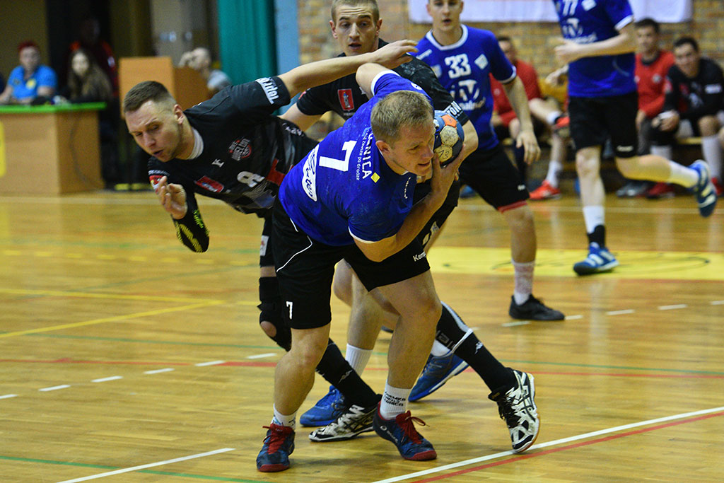 Piłkarze ręczni Siódemki Miedź Legnica pokonali MKS Wieluń