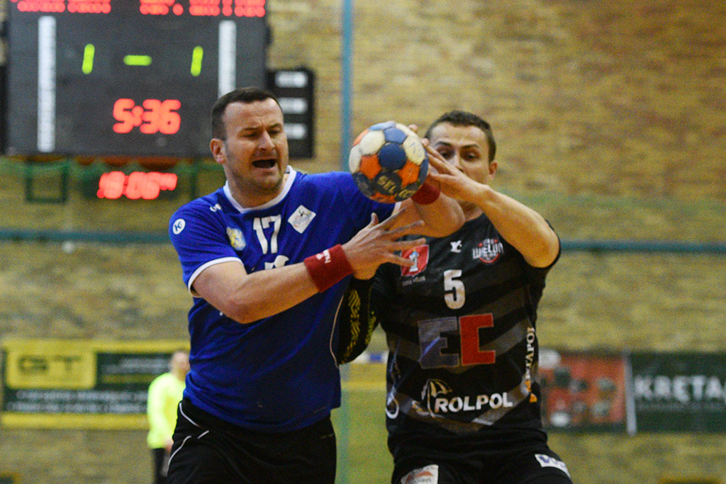 Piłkarze ręczni Siódemki Miedź Legnica pokonali MKS Wieluń