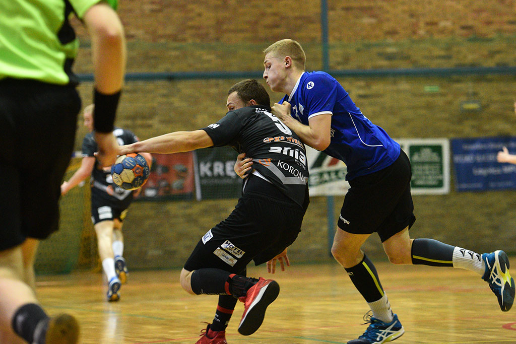 Piłkarze ręczni Siódemki Miedź Legnica pokonali MKS Wieluń