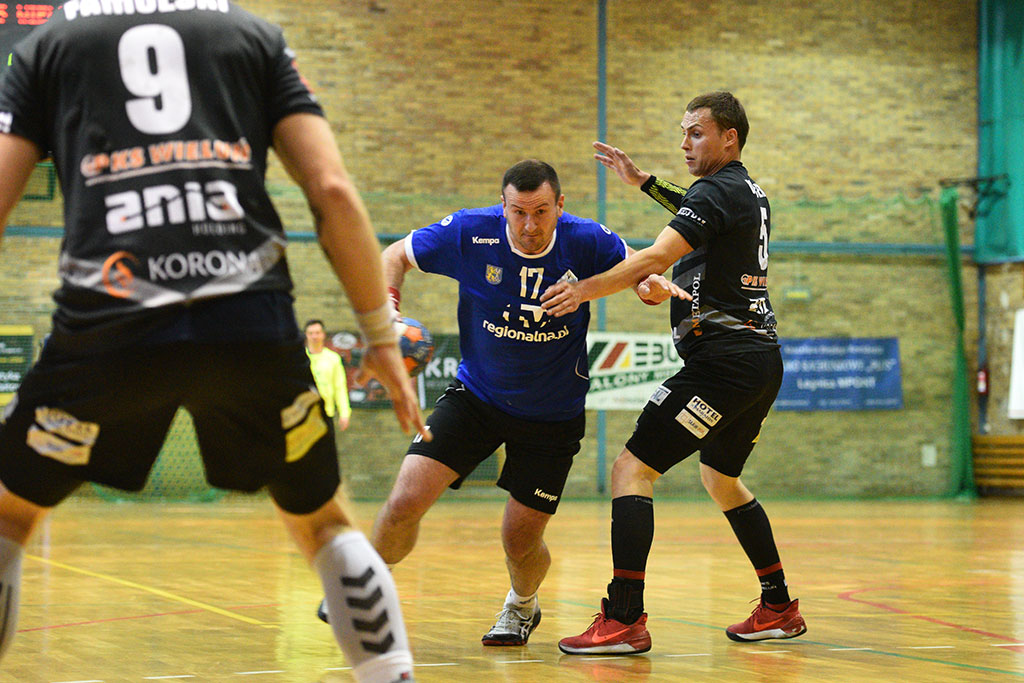 Piłkarze ręczni Siódemki Miedź Legnica pokonali MKS Wieluń