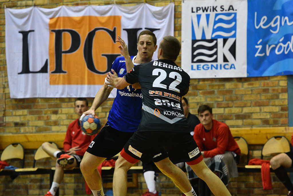 Piłkarze ręczni Siódemki Miedź Legnica pokonali MKS Wieluń