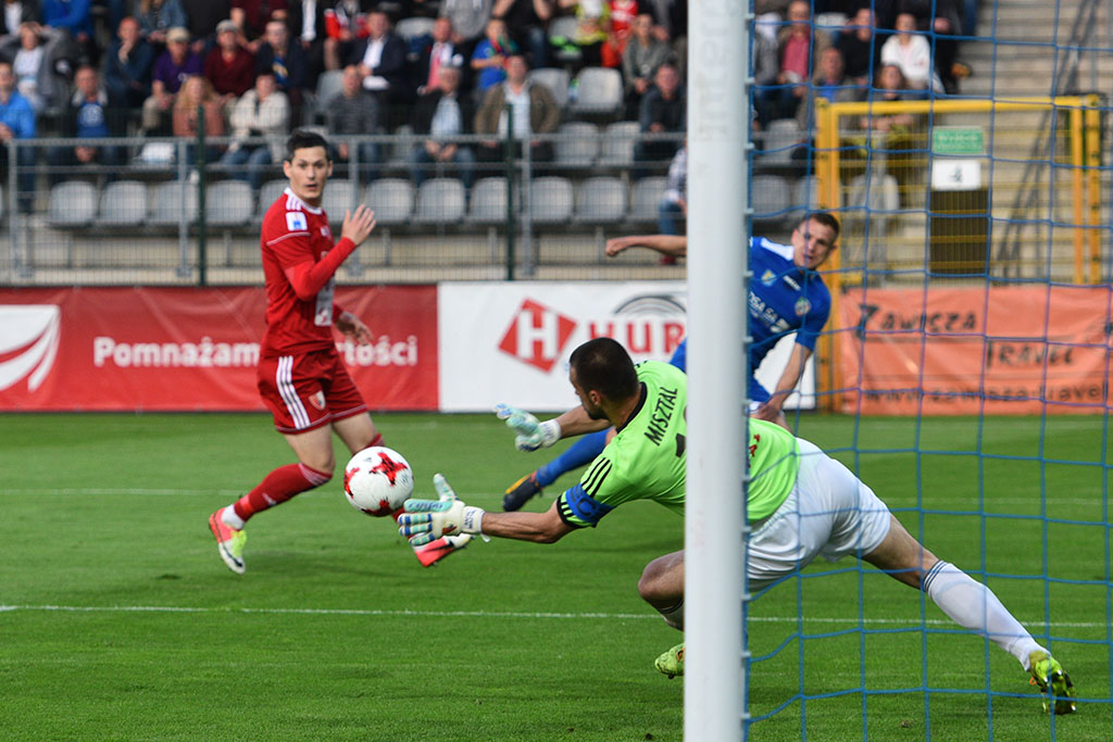 Dwa gole Marquitosa i Miedź jest o mały kroczek od ekstraklasy