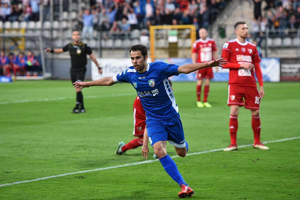 Dwa gole Marquitosa i Miedź jest o mały kroczek od ekstraklasy